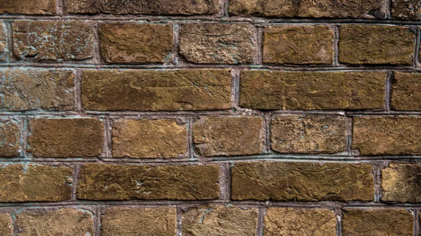 Groene aanslag op muur verwijderen.png Array