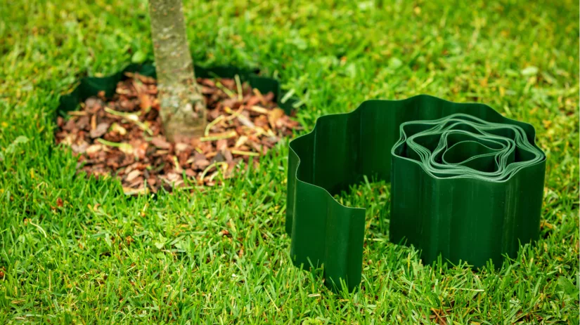 Gazonrand-kunststof.png Gazonrand-kunststof.png