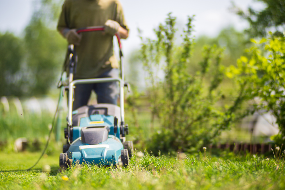 Gras maaien in de zon: goed idee of niet?