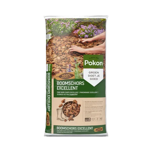 Zak boomschors (Pokon) waarin twee handen schors verspreiden rond bloeiende bodembedekkers in een tuinborder.Gevonden tekst (transcriptie):SINCE 1929Pokon BOOMSCHORS EXCELLENTPINE BARK CHIPS EXCELLENT | PINIENRINDE