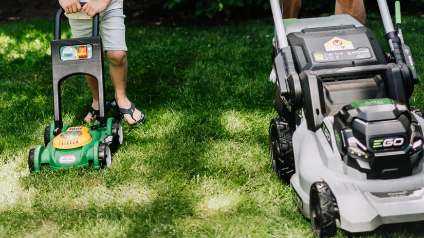 Nat gras maaien Nat gras maaien