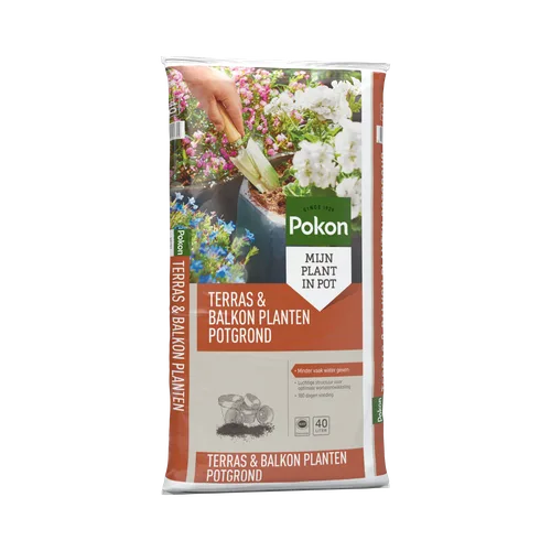 Zak potgrond (productverpakking) toont een hand die met een schepje aarde in een bloempot schept, tussen kleurrijke terras- en balkonplanten op een balkon/tuin.
Getranscribeerde tekst:
- SINCE 1929
- Pokon
- MIJN PLANT IN POT
- TERRAS & BALKON PLANTEN PO